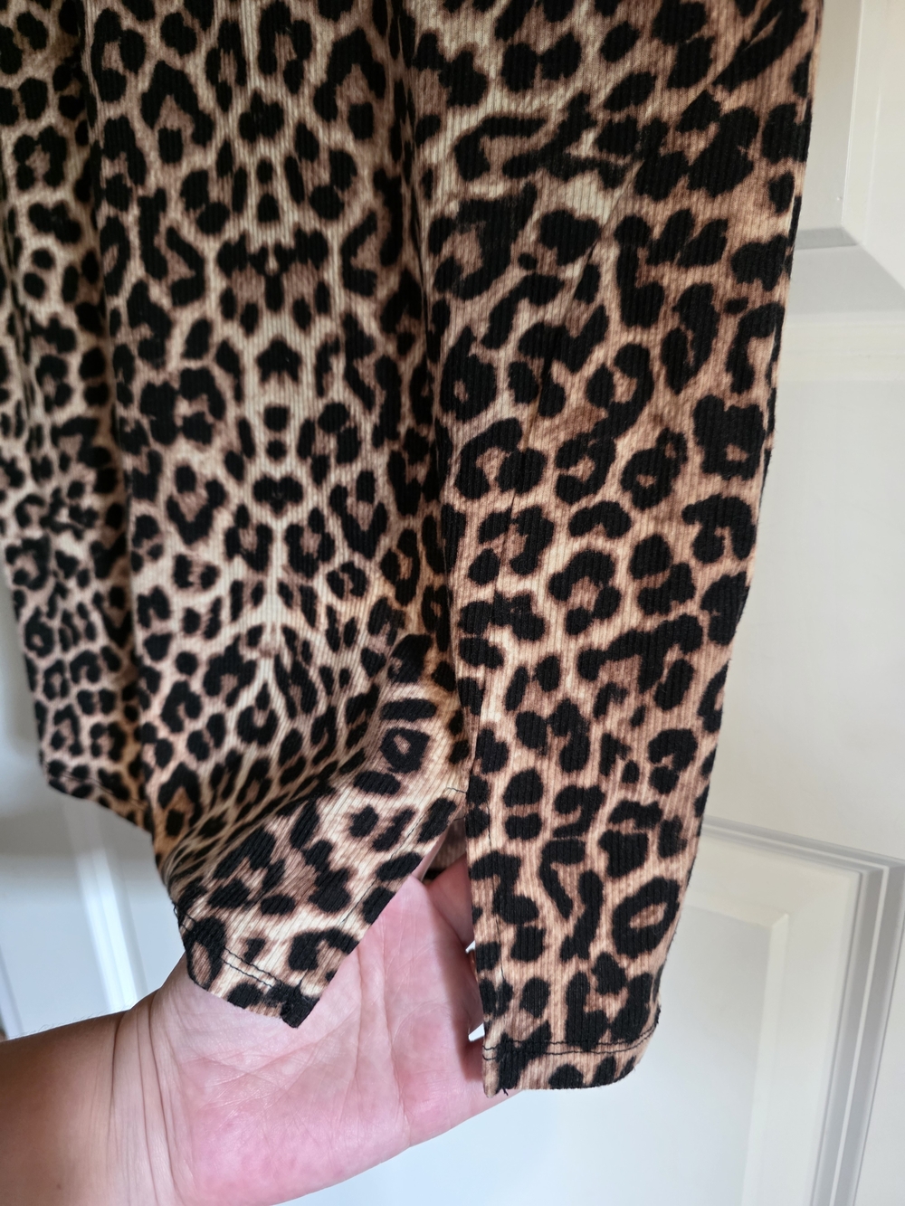Soft Ribbed Leopard Print Bodycon Mini Dress Short Sleeve - Picture 2 of 5